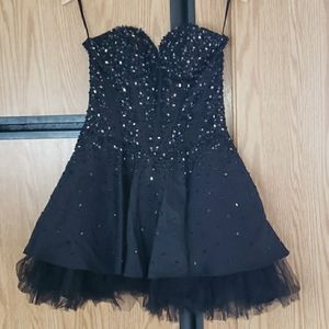Lenovia homecoming style dress